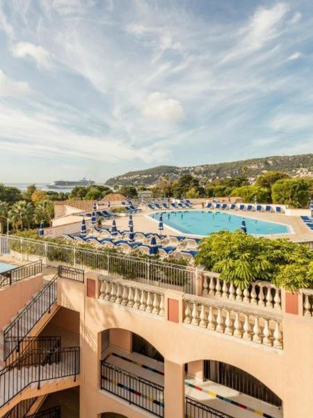 ヴィルフランシュ・シュル・メール Superbe 2 Piece Tout Confort , Piscine /Ac/Parkingヴィラ エクステリア 写真